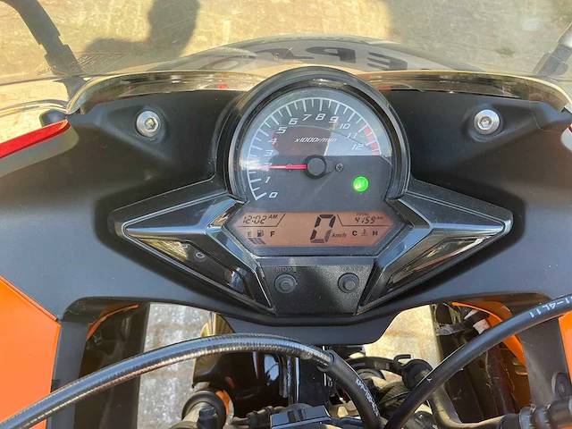 2015 honda cbr 125r motorfiets - afbeelding 13 van  25