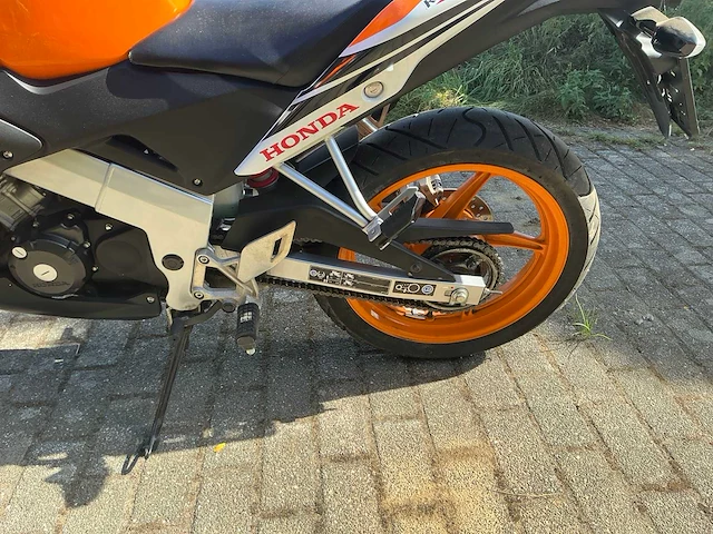 2015 honda cbr 125r motorfiets - afbeelding 15 van  25