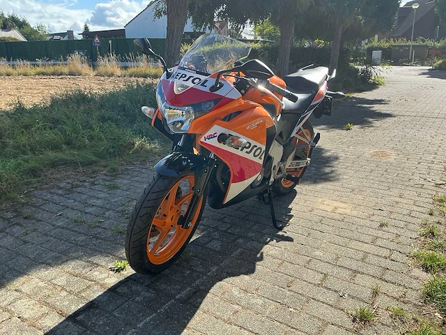 2015 honda cbr 125r motorfiets - afbeelding 1 van  25