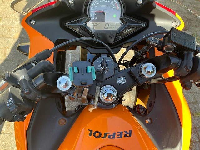 2015 honda cbr 125r motorfiets - afbeelding 4 van  24