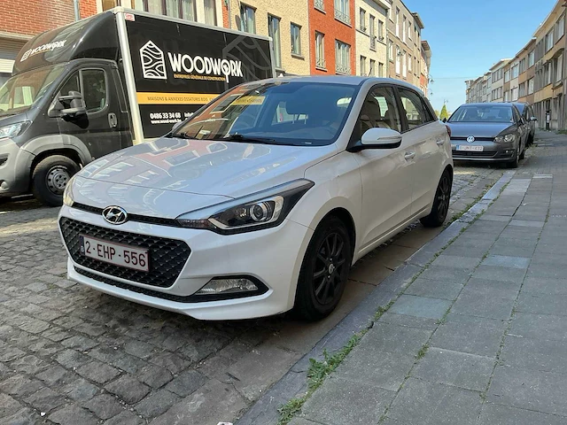 2015 hyundai i20 1.2 benzine hatchback auto - afbeelding 1 van  43