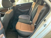 2015 hyundai i20 1.2 benzine hatchback auto - afbeelding 23 van  43
