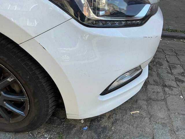 2015 hyundai i20 1.2 benzine hatchback auto - afbeelding 36 van  43
