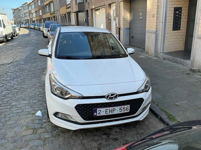2015 hyundai i20 1.2 benzine hatchback auto - afbeelding 8 van  43