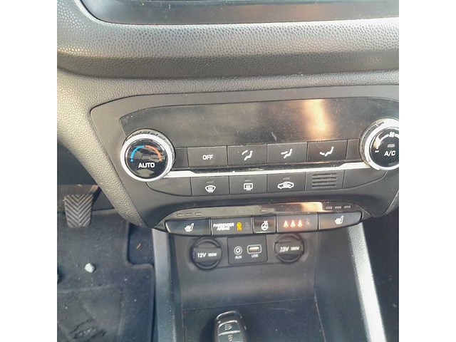 2015 hyundai i20 1.4 100 pk joy - afbeelding 18 van  21