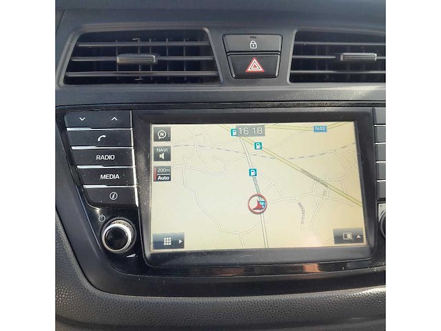 2015 hyundai i20 1.4 100 pk joy - afbeelding 19 van  21