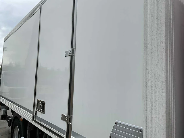 2015 iveco eurocargo vrachtwagen - afbeelding 16 van  51