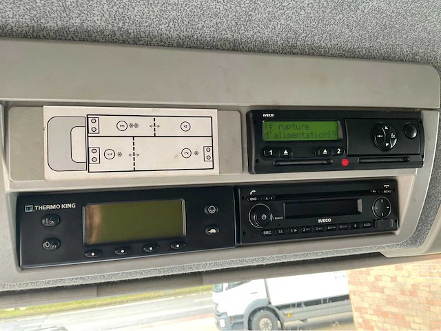 2015 iveco ig160e2ca frigo vrachtwagen - afbeelding 24 van  46