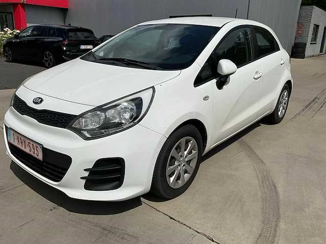 2015 kia rio personenauto - afbeelding 1 van  30