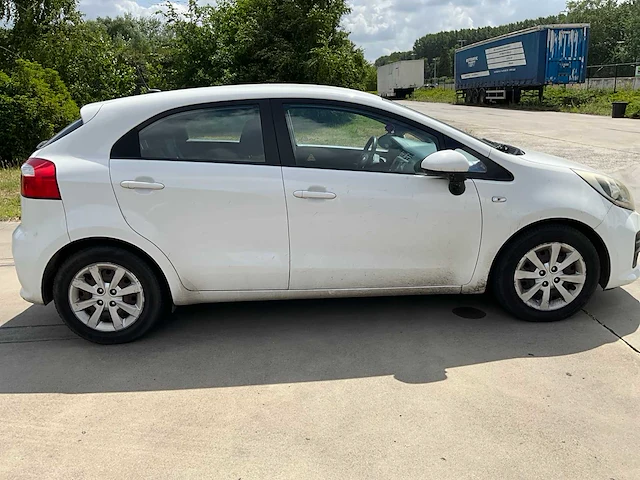 2015 kia rio personenauto - afbeelding 27 van  30