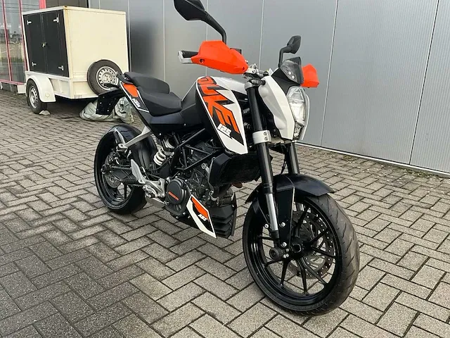 2015 ktm duke motorfiets - afbeelding 10 van  17