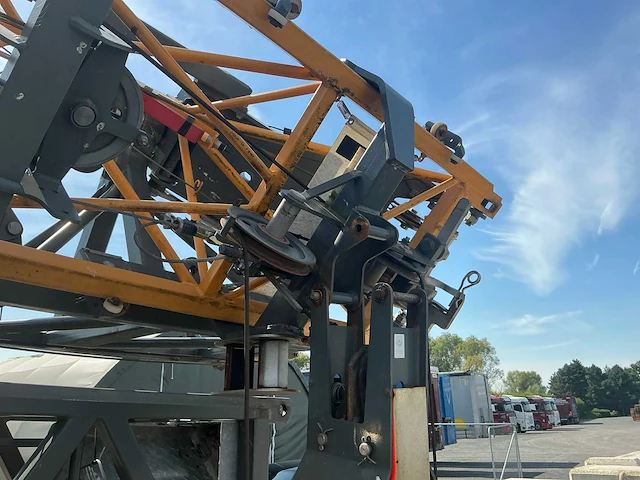 2015 liebherr 53k mobiele torenkraan - afbeelding 12 van  20