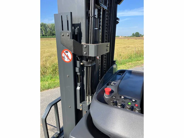 2015 linde r14 reach truck - afbeelding 10 van  59