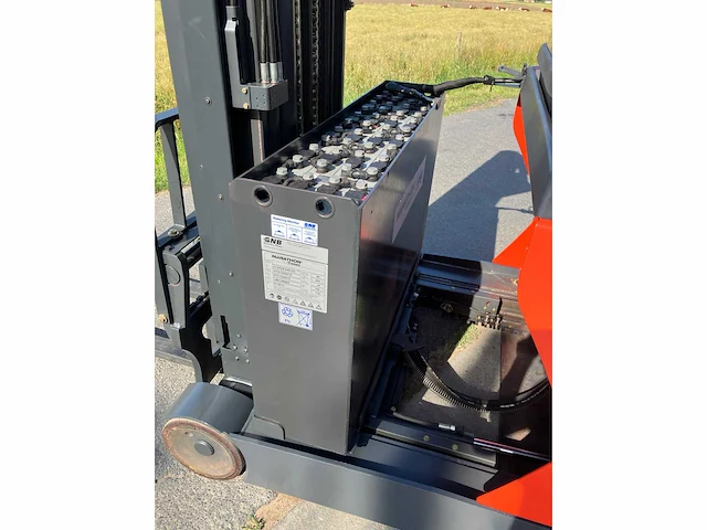 2015 linde r14 reach truck - afbeelding 51 van  59