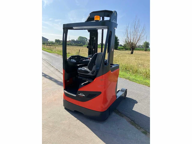 2015 linde r14 reach truck - afbeelding 56 van  59