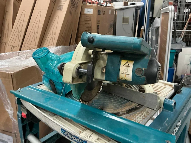 2015 makita lf 1000 tafelcirkelzaagmachine - afbeelding 2 van  7