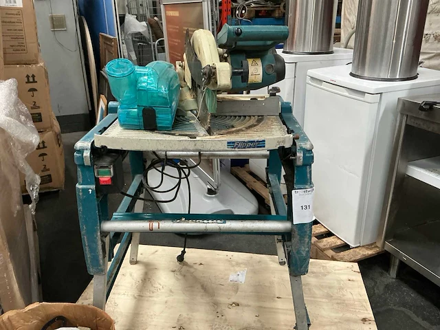 2015 makita lf 1000 tafelcirkelzaagmachine - afbeelding 5 van  7