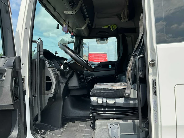 2015 man tgx vrachtwagen - afbeelding 14 van  35