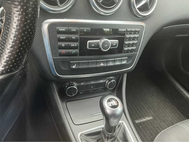 2015 mercedes-benz a 180 stationwagen personenauto - afbeelding 5 van  35