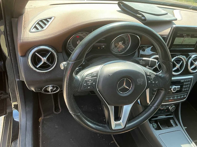 2015 mercedes-benz gla 200 cdi 4matic stationwagen - afbeelding 24 van  54