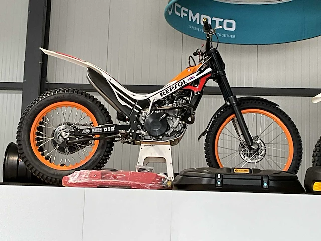 2015 montesa costa 4rt - afbeelding 1 van  17