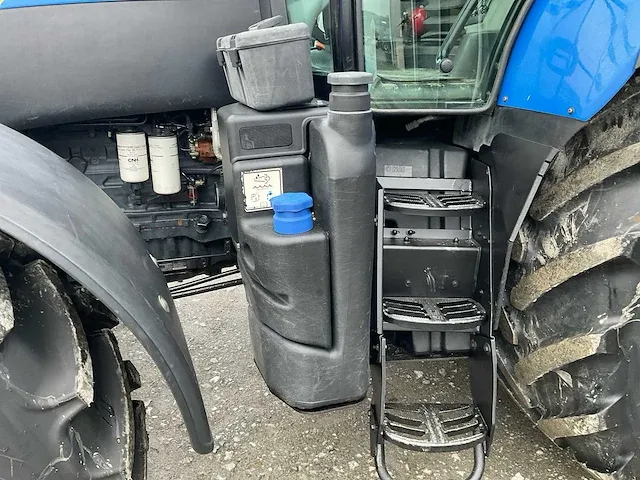 2015 new holland t7.210 vierwielaangedreven landbouwtractor - afbeelding 13 van  30
