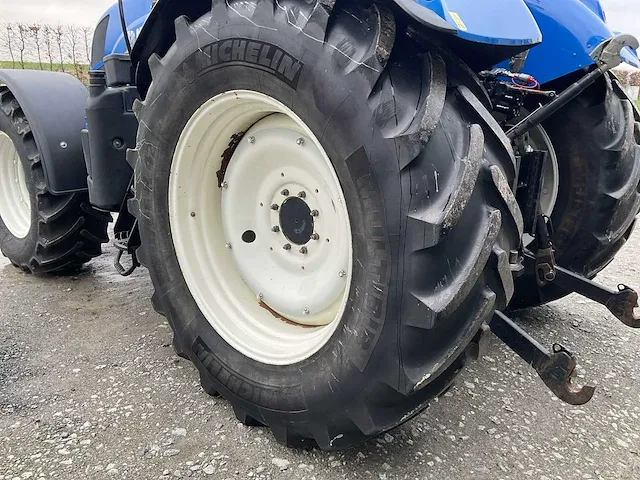 2015 new holland t7.210 vierwielaangedreven landbouwtractor - afbeelding 15 van  30
