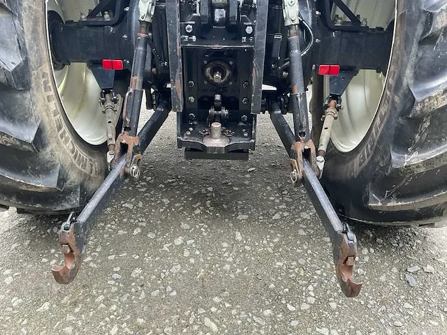 2015 new holland t7.210 vierwielaangedreven landbouwtractor - afbeelding 18 van  30