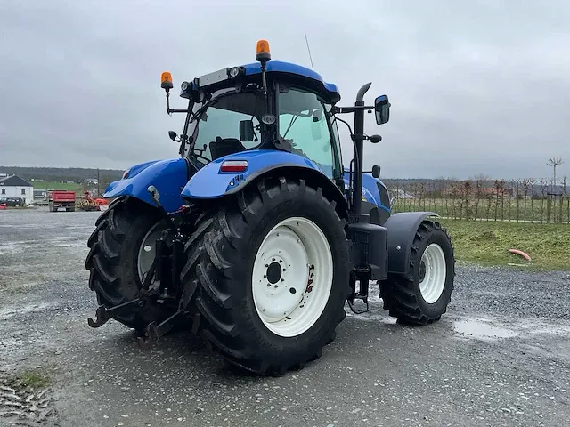 2015 new holland t7.210 vierwielaangedreven landbouwtractor - afbeelding 25 van  30