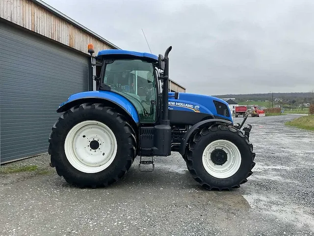 2015 new holland t7.210 vierwielaangedreven landbouwtractor - afbeelding 27 van  30