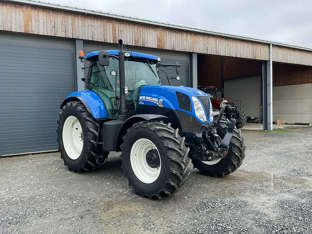 2015 new holland t7.210 vierwielaangedreven landbouwtractor - afbeelding 28 van  30