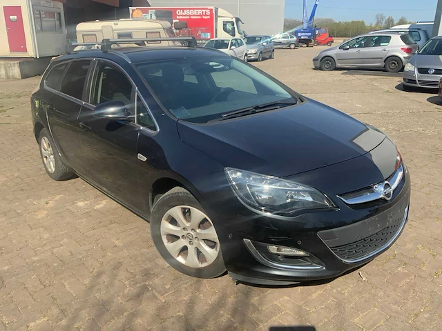 2015 opel astra sport tourer personenauto - afbeelding 19 van  25