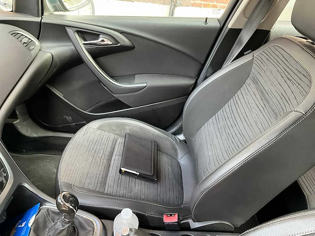 2015 opel astra sports tourer personenauto - afbeelding 10 van  32
