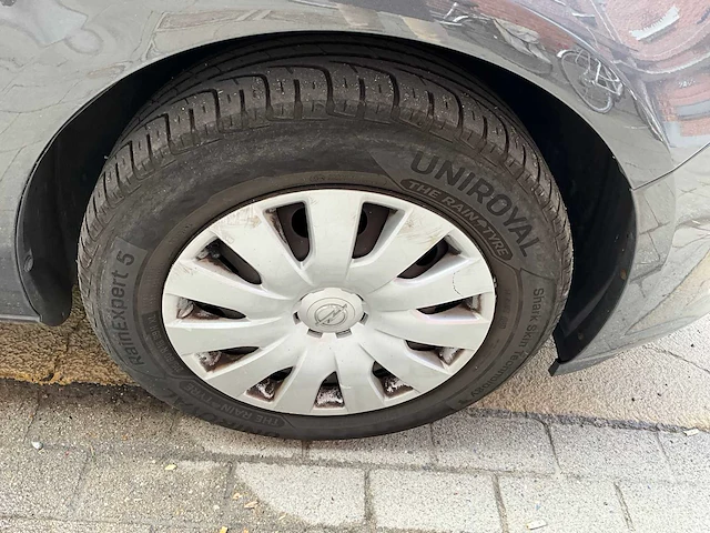 2015 opel astra sports tourer personenauto - afbeelding 16 van  32