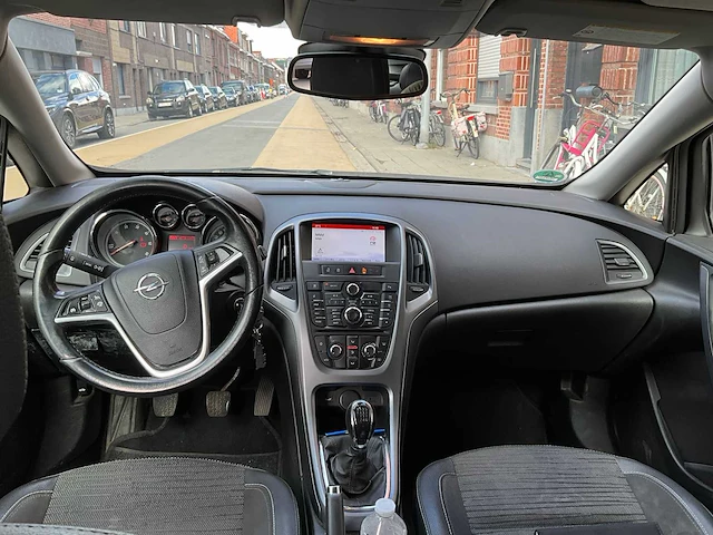 2015 opel astra sports tourer personenauto - afbeelding 9 van  32