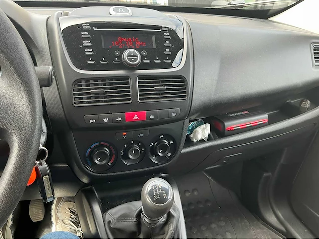 2015 opel combo-d-van camionette camionette - afbeelding 9 van  28