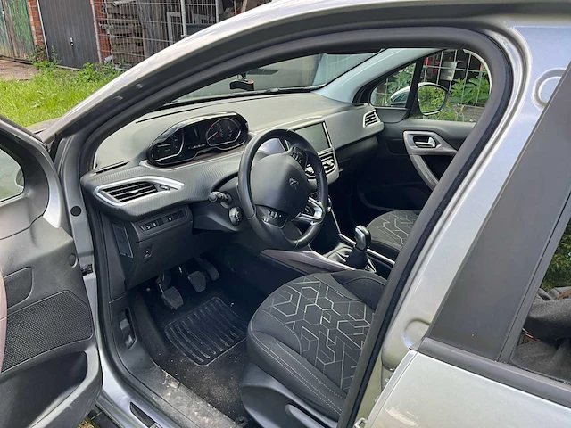2015 peugeot 2008 - personenauto - afbeelding 14 van  51