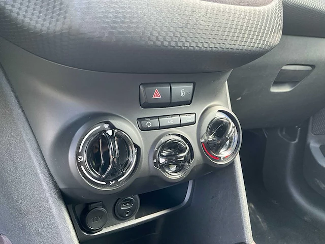 2015 peugeot 2008 - personenauto - afbeelding 30 van  51