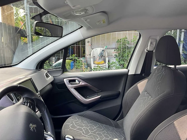 2015 peugeot 2008 - personenauto - afbeelding 31 van  51