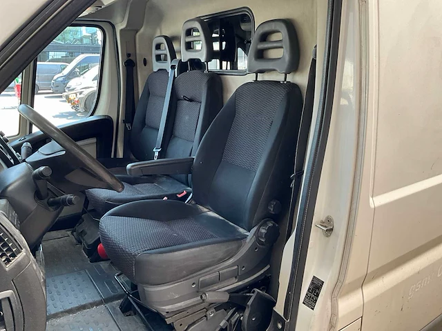 2015 peugeot boxer lichte vrachtwagen - afbeelding 11 van  39