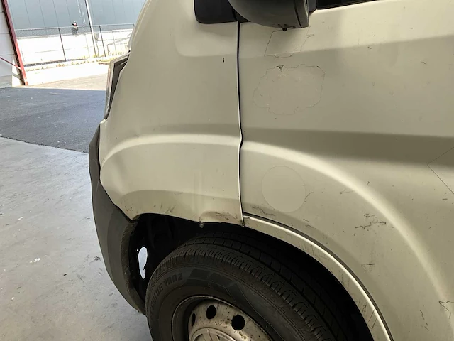 2015 peugeot boxer lichte vrachtwagen - afbeelding 24 van  39