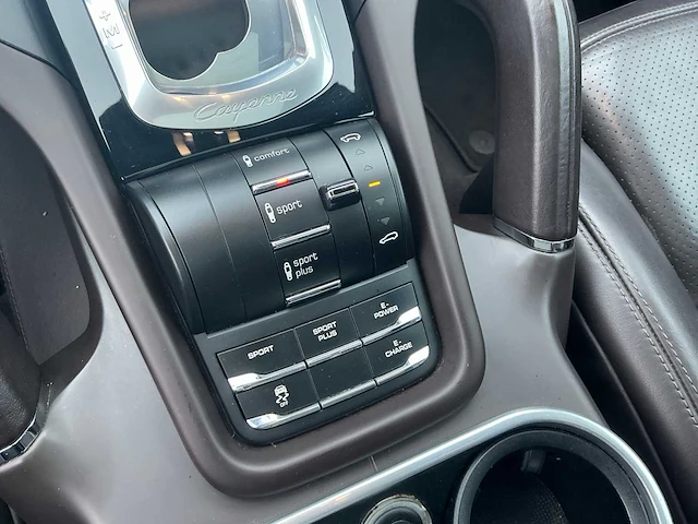 2015 porsche cayenne s e-hybrid - afbeelding 19 van  44