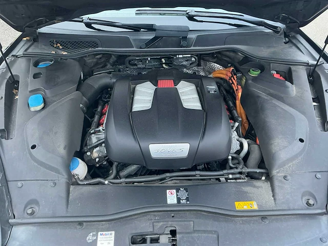 2015 porsche cayenne s e-hybrid - afbeelding 31 van  44