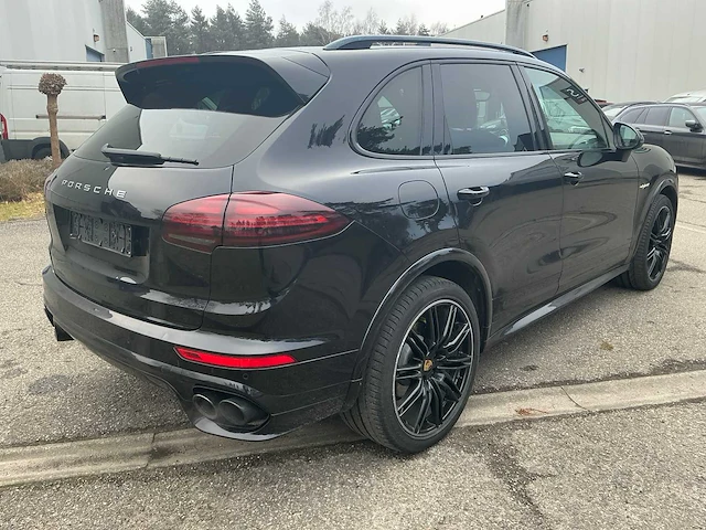 2015 porsche cayenne s e-hybrid - afbeelding 40 van  44