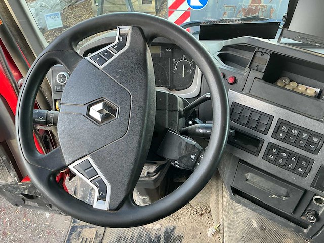 2015 renault t hb001 trekker en oplegger - afbeelding 10 van  64