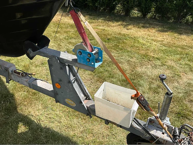 2015 slop liberty 520 motorboot - afbeelding 6 van  32