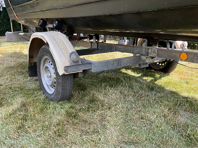 2015 slop liberty 520 motorboot - afbeelding 8 van  32
