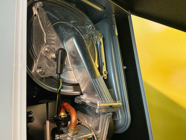 2015 vaillant ecotec plus condensatie gaswandketel - afbeelding 3 van  8