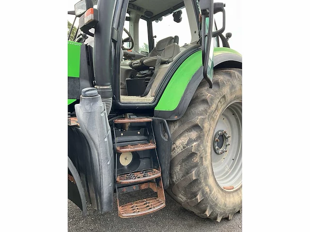 2015 vierwielaangedreven landbouwtractor - afbeelding 8 van  22