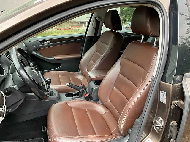 2015 volkswagen jetta personenauto - afbeelding 2 van  33